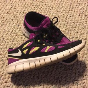 Nike Free Run 2 Sneakers
